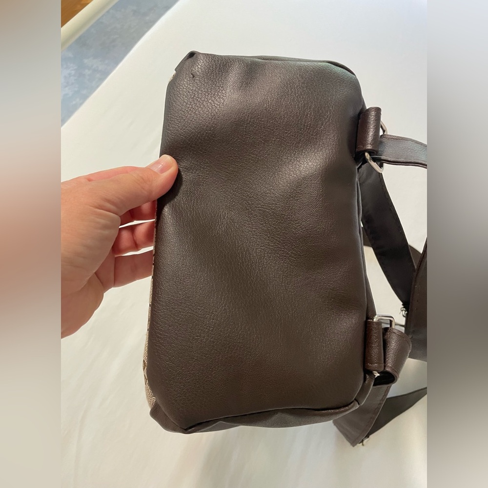 Gucci back pack - Picture 7 of 10